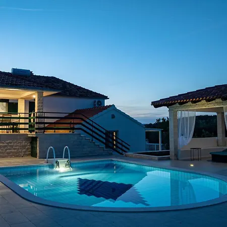 Bradat By Guide Villa