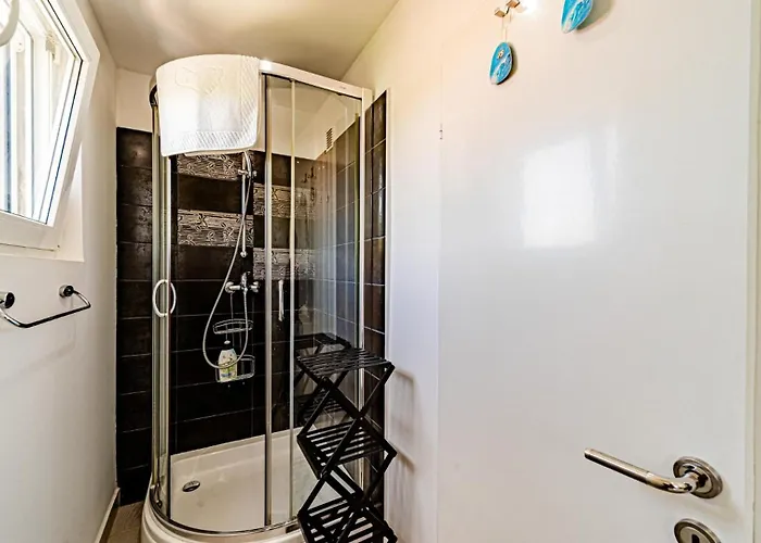 Bradat By Guide Villa