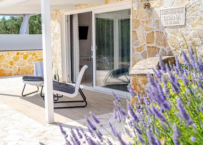 Bradat By Guide Villa