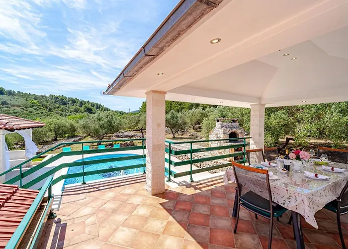 Bradat By Guide Villa *